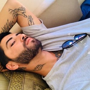 Meet your Posher, Emi